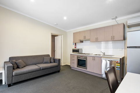 The View On Hannans - Accommodation Newcastle 16