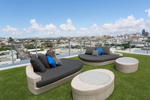 Alex Perry Hotel And Apartments - Accommodation Newcastle 16