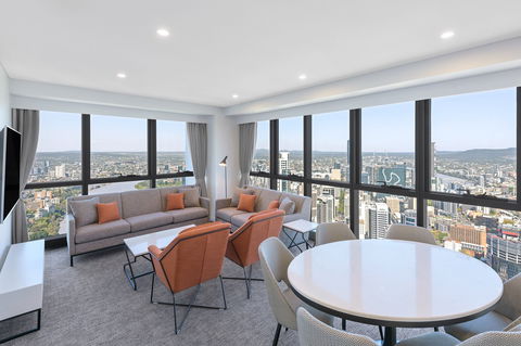 Meriton Suites Adelaide Street, Brisbane - Accommodation Newcastle 5