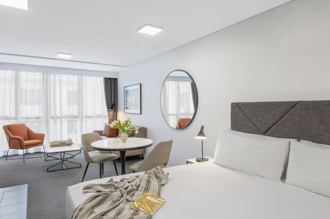 Meriton Suites Adelaide Street, Brisbane - Accommodation Newcastle 7