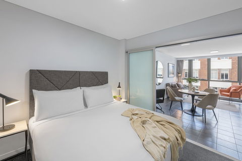 Meriton Suites Adelaide Street, Brisbane - Accommodation Newcastle 13