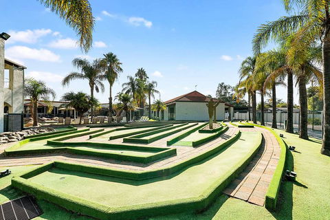 Quality Siesta Resort - Accommodation Newcastle 0