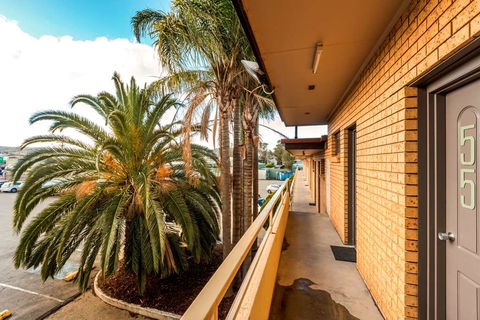 Boomerang Hotel - Accommodation Newcastle 2