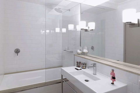 QT Canberra - Accommodation Newcastle 17