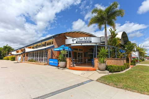 Windmill Motel And Events Centre - Accommodation Newcastle 0
