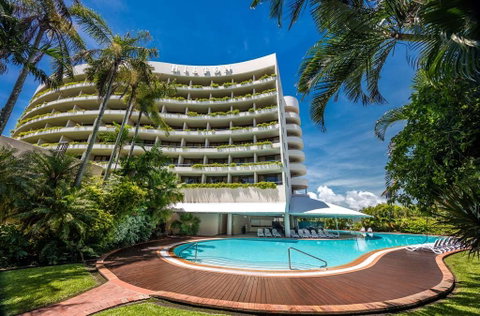 Hilton Cairns - Accommodation Newcastle 6