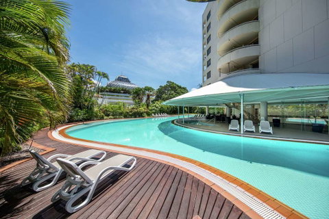 Hilton Cairns - Accommodation Newcastle 8
