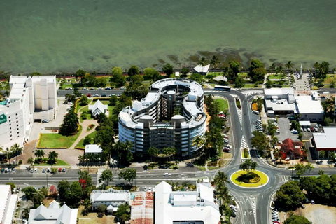 DoubleTree by Hilton Cairns - Accommodation Newcastle 3