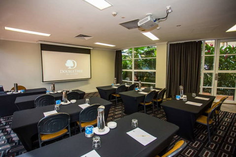 DoubleTree by Hilton Cairns - Accommodation Newcastle 11