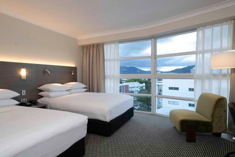 DoubleTree by Hilton Cairns - Accommodation Newcastle 17