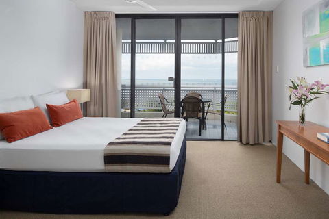Rydges Esplanade Resort Cairns - Accommodation Newcastle 5