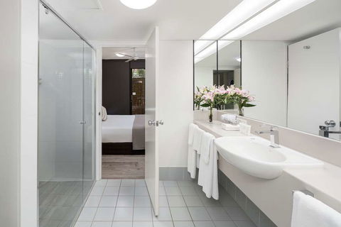 Rydges Esplanade Resort Cairns - Accommodation Newcastle 6
