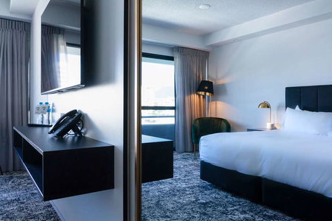 The Benson Hotel - Accommodation Newcastle 5