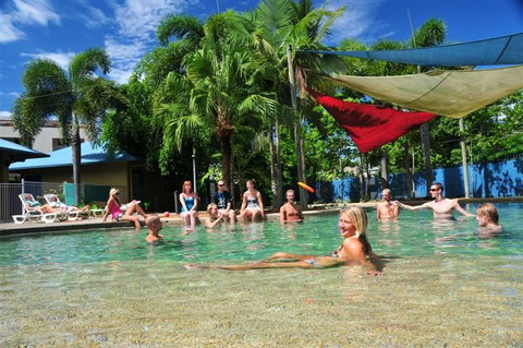 Nomads Cairns Backpackers Resort - Accommodation Newcastle 3