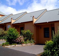 Meredith House and Mews - Accommodation Newcastle