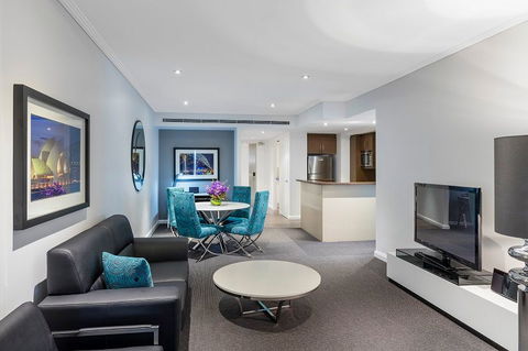 Meriton Suites World Tower - Accommodation Newcastle 2
