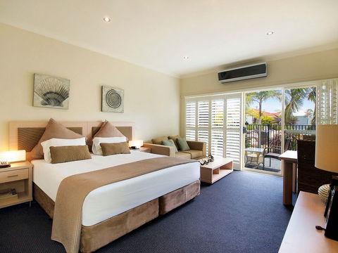 Oaks Pacific Blue Resort - Accommodation Newcastle 0