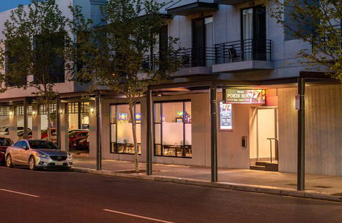 Mawson Lakes Hotel - Accommodation Newcastle 0