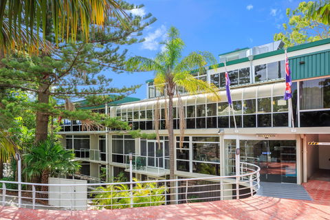 Metro Mirage Hotel Newport - Accommodation Newcastle 2