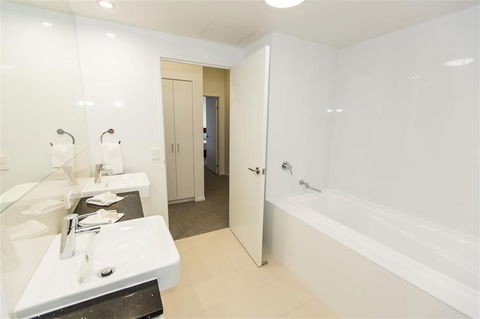 Gladstone Central Plaza Apartment Hotel - Accommodation Newcastle 1
