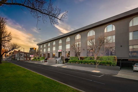 Best Western Plus Travel Inn Hotel - Accommodation Newcastle 0