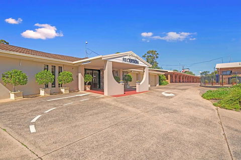 Comfort Inn Glenfield - Accommodation Newcastle 2