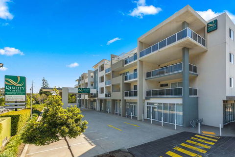 Quality Suites Pioneer Sands - Accommodation Newcastle 1