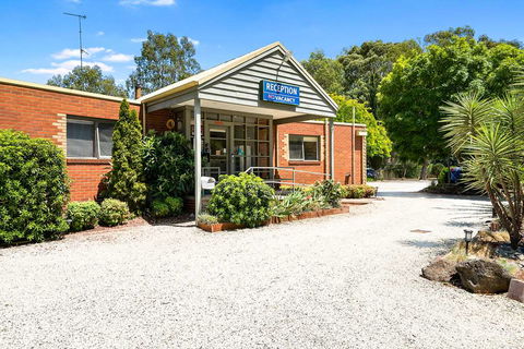 Comfort Inn Coach & Bushmans - Accommodation Newcastle 2