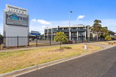 Quality Inn Taylors Lakes Motel - Accommodation Newcastle 0