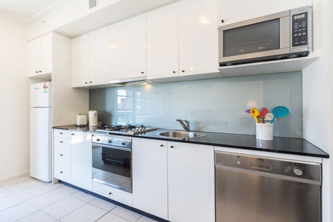 Astra Apartments Sydney CBD - Accommodation Newcastle 2