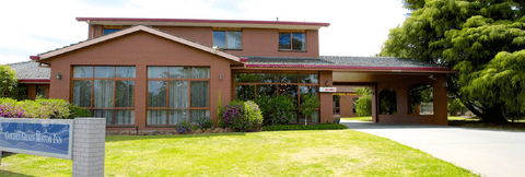 Golden Grain Motor Inn - Accommodation Newcastle 0