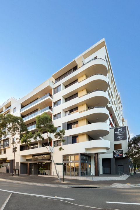 Meriton Suites Waterloo - Accommodation Newcastle 0