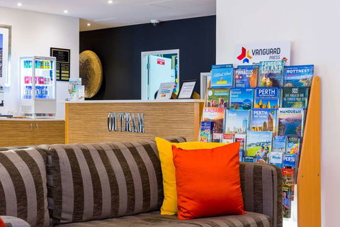 Club Wyndham Perth - Accommodation Newcastle 2