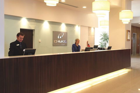 Oaks Pier Plaza - Accommodation Newcastle 1
