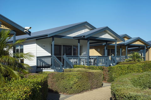 West Beach Parks - Accommodation Newcastle 0