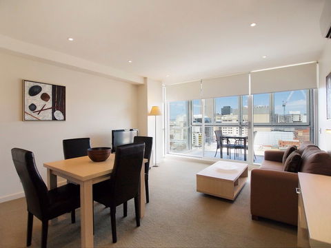 IStay Precinct - Accommodation Newcastle 2