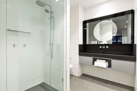 Tyrian Serviced Apts Albert Park Lane - Accommodation Newcastle 1