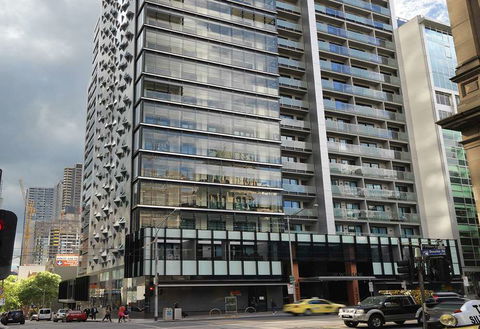 Wyndham Hotel Melbourne - Accommodation Newcastle 0