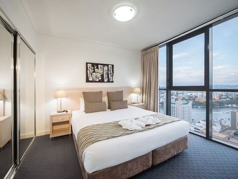Oaks Charlotte Towers - Accommodation Newcastle 1