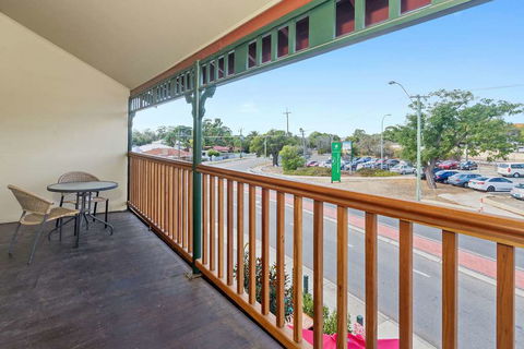 Quality Hotel Bayswater - Accommodation Newcastle 2
