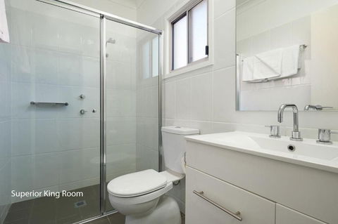 Charles Sturt Suites - Accommodation Newcastle 1