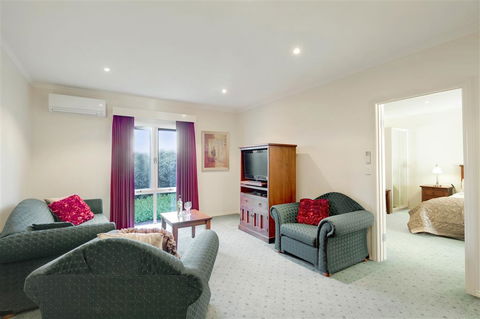 Best Western Crystal Inn - Accommodation Newcastle 7