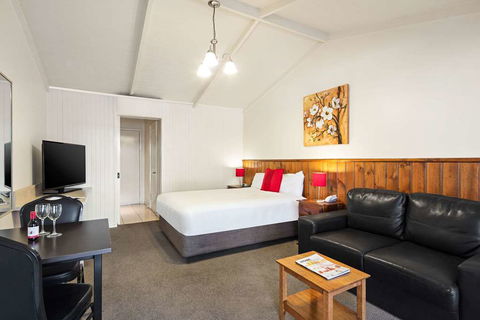 Quality Hotel Lakeside - Accommodation Newcastle 5