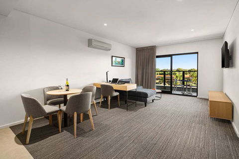 Quality Hotel Lakeside - Accommodation Newcastle 15