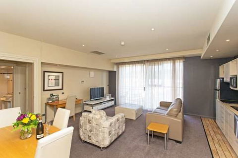 Peppers Seaport Hotel - Accommodation Newcastle 8
