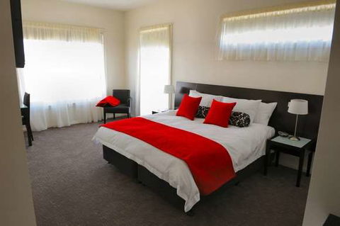 York Cove - Accommodation Newcastle 1
