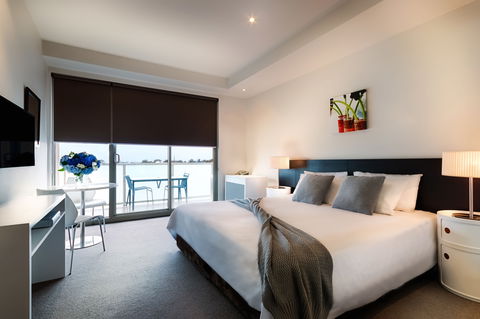 Caroline Serviced Apartments - Accommodation Newcastle 6