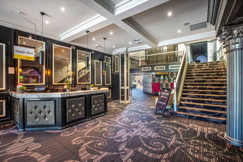 Skyways Hotel - Accommodation Newcastle 0