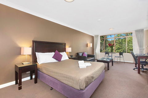 Checkers Resort & Conference Centre - Accommodation Newcastle 2