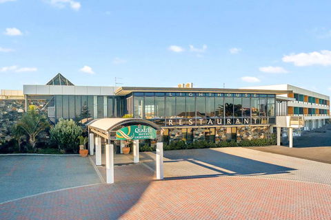 Quality Hotel Lighthouse - Accommodation Newcastle 0